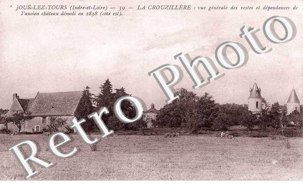 la crouzillere, vue generale des restes et dependances de l'ancien chateau demoli en 1838