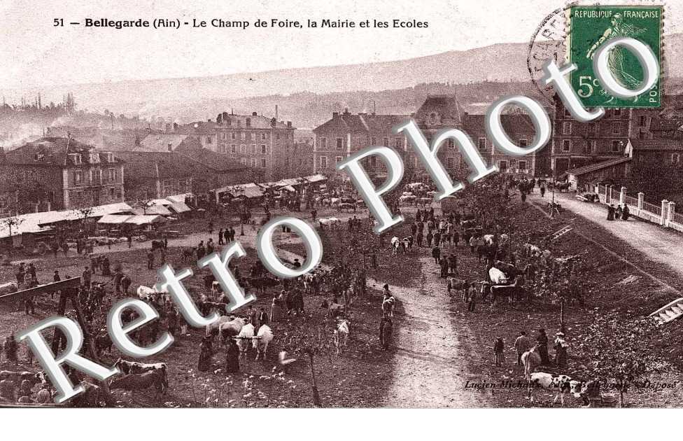 Le champ de foire la mairie et les ecoles