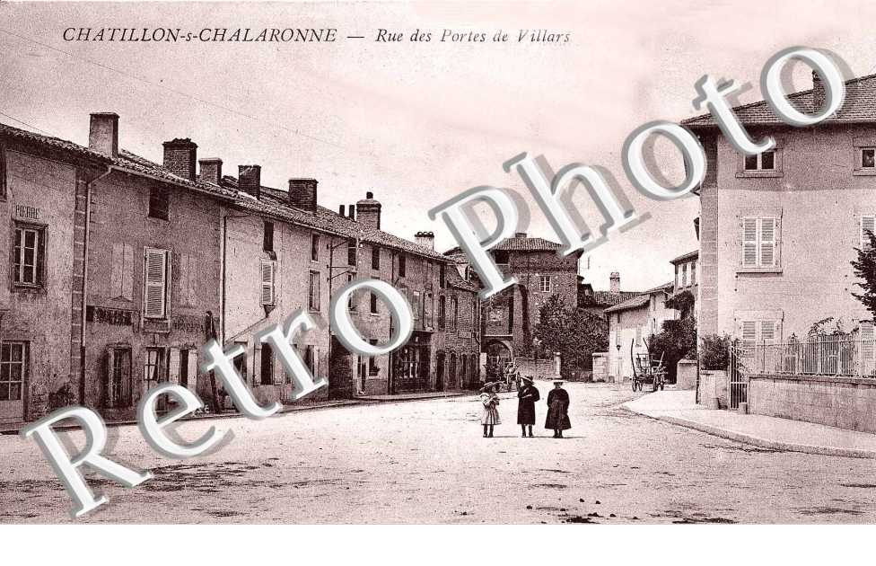 Rue des portes de Villars