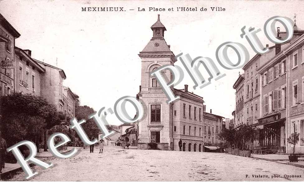La place et l'hotel de ville