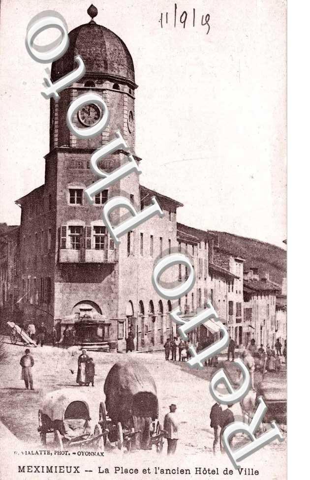 la Place et l'Ancien Hotel de Ville
