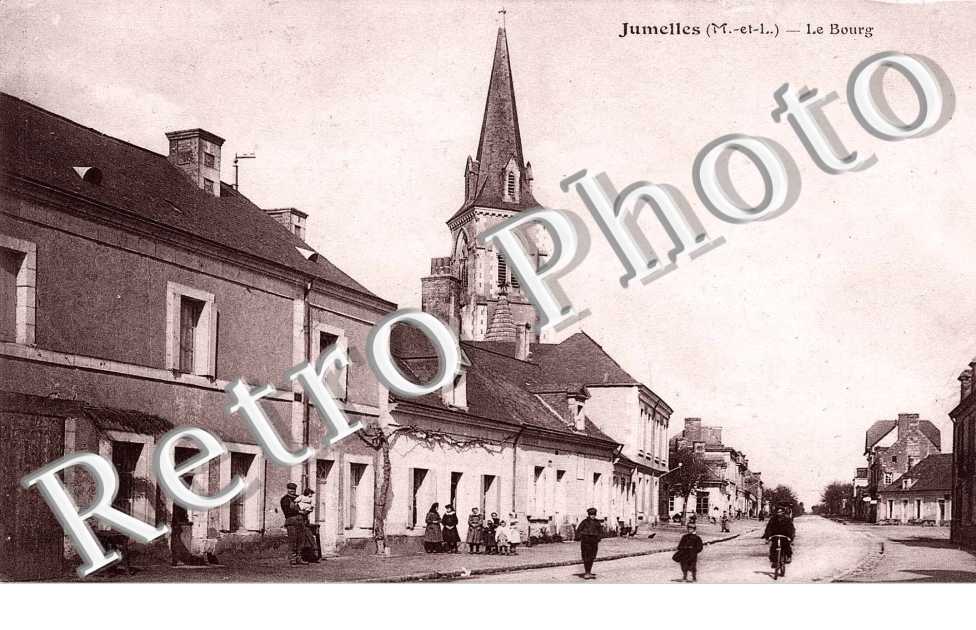 JUMELLES - le Bourg