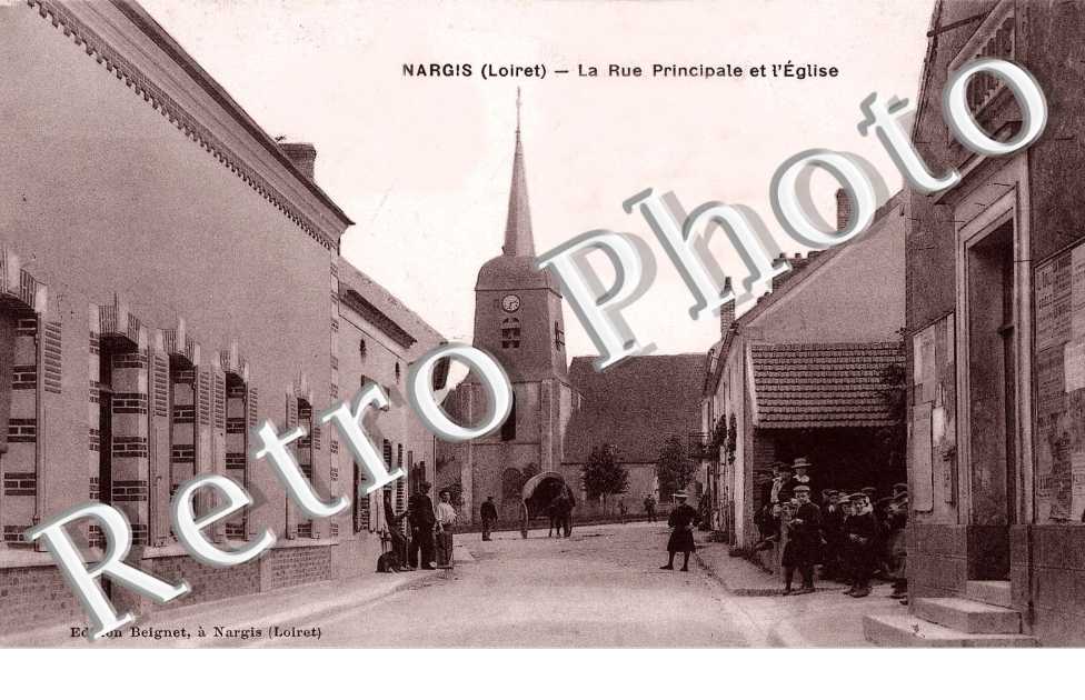 la rue principale et l'eglise