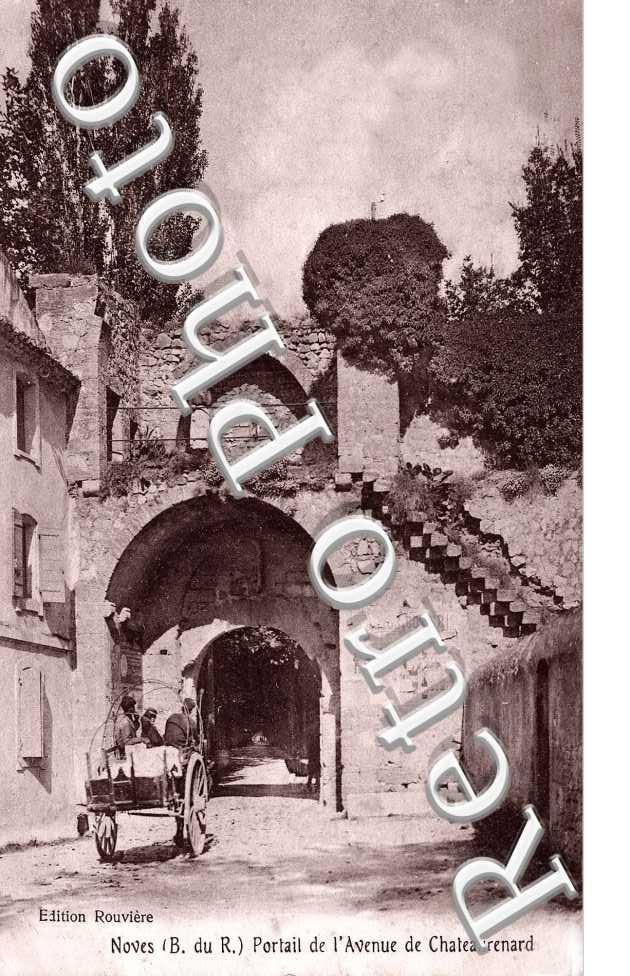 PORTAIL DE L'AVENUE DE CHATEAURENARD