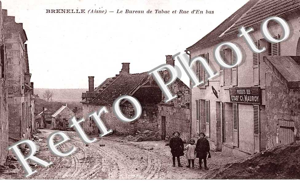 Bureau de Tabac et Rue d'En Bas