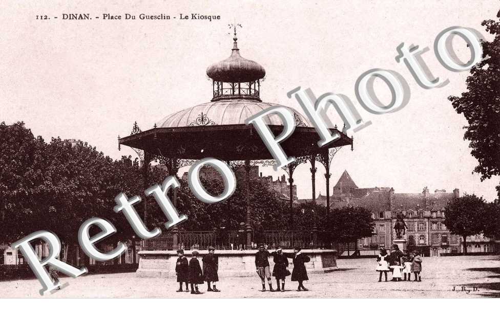 PLACE DUGUESCLIN