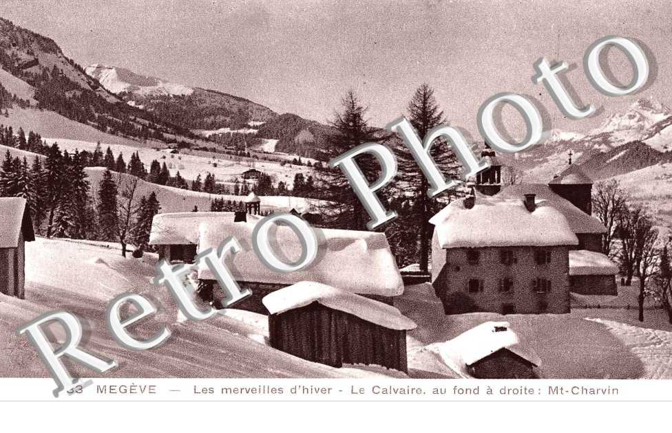Le calvaire, au fond a droite : Mont-Charvin