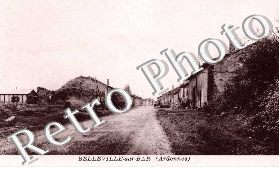 BELLEVILLE SUR BAR (entree du Village)