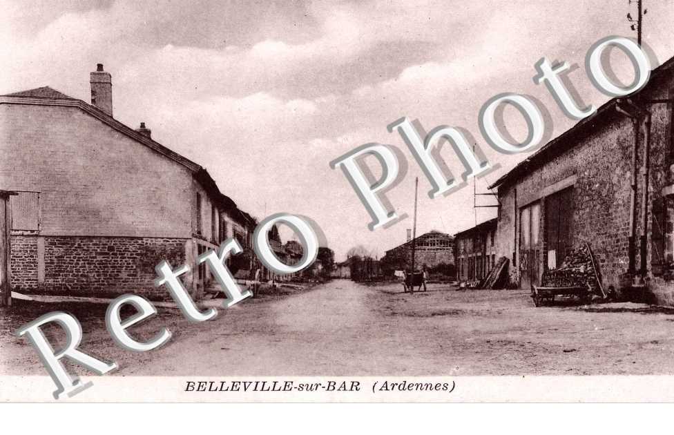 BELLEVILLE SUR BAR (entree du Village)