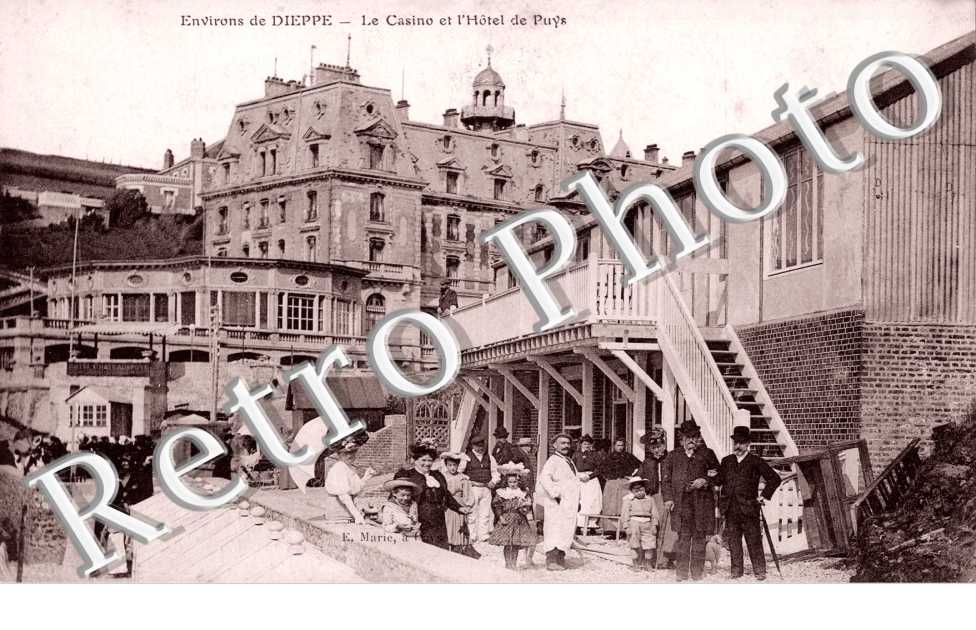 Le casino et l'Hotel de Puys