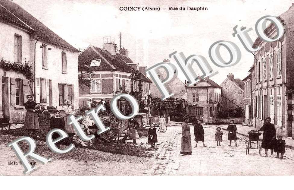 Rue du Dauphin