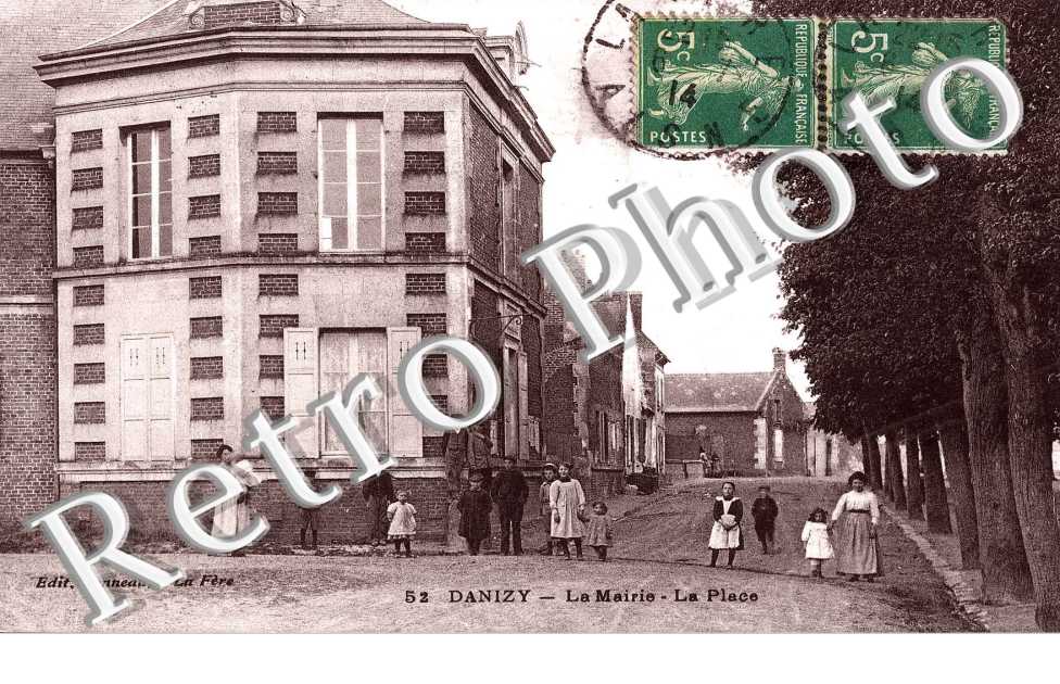 la mairie la place