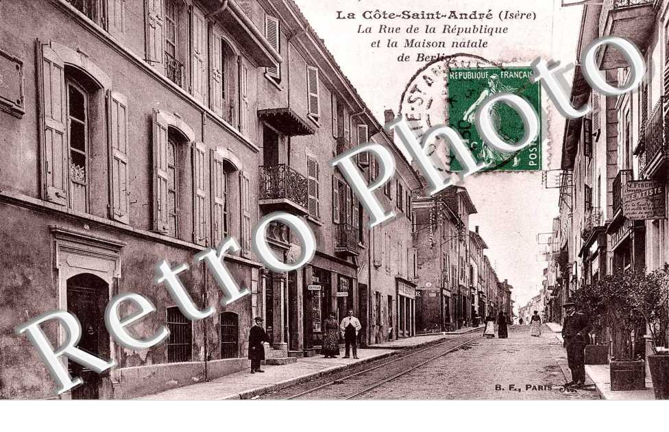 rue de la Republique et maison Natale de Berlioz