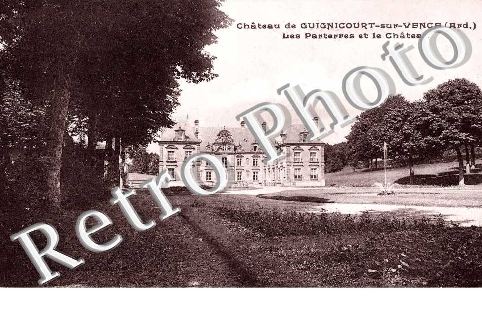 LES PARTERRES ET LE CHATEAU