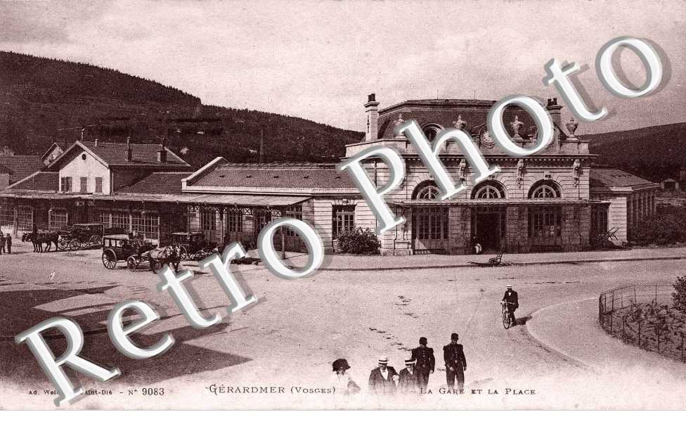 LA GARE ET LA PLACE