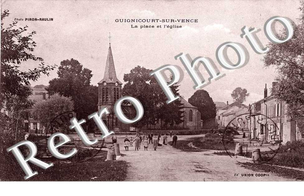 LA PLACE ET ET L'EGLISE