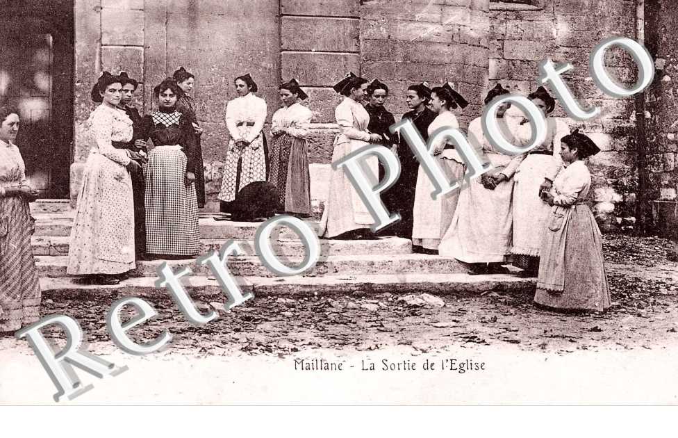 La sortie de l'eglise