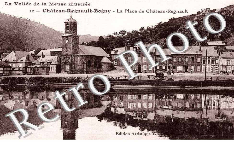 LA PLACE DU CHATEAU REGNAULT