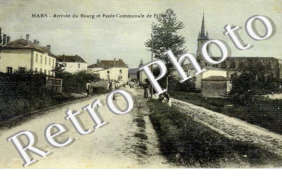 Arrivee du bourg et ecole communale de filles