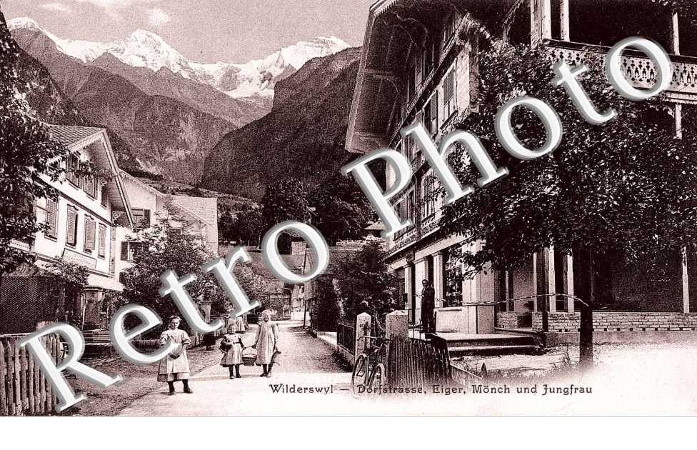 Dorfstrasse, Eiger, Monch und Jungfrau