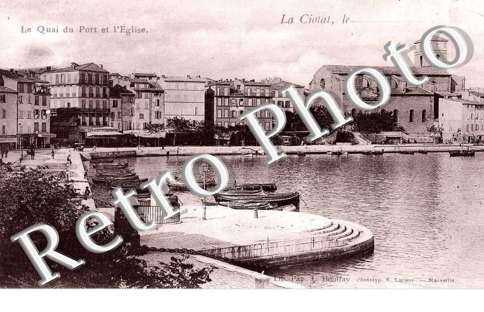 Le Qaui du Port et l'Eglise