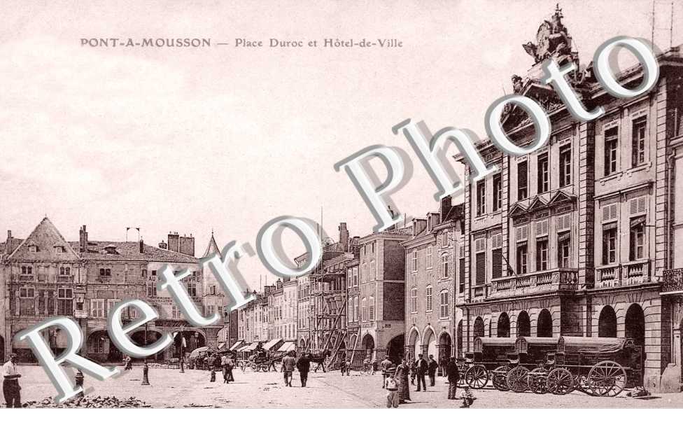 la place Duroc et Hotel de Ville