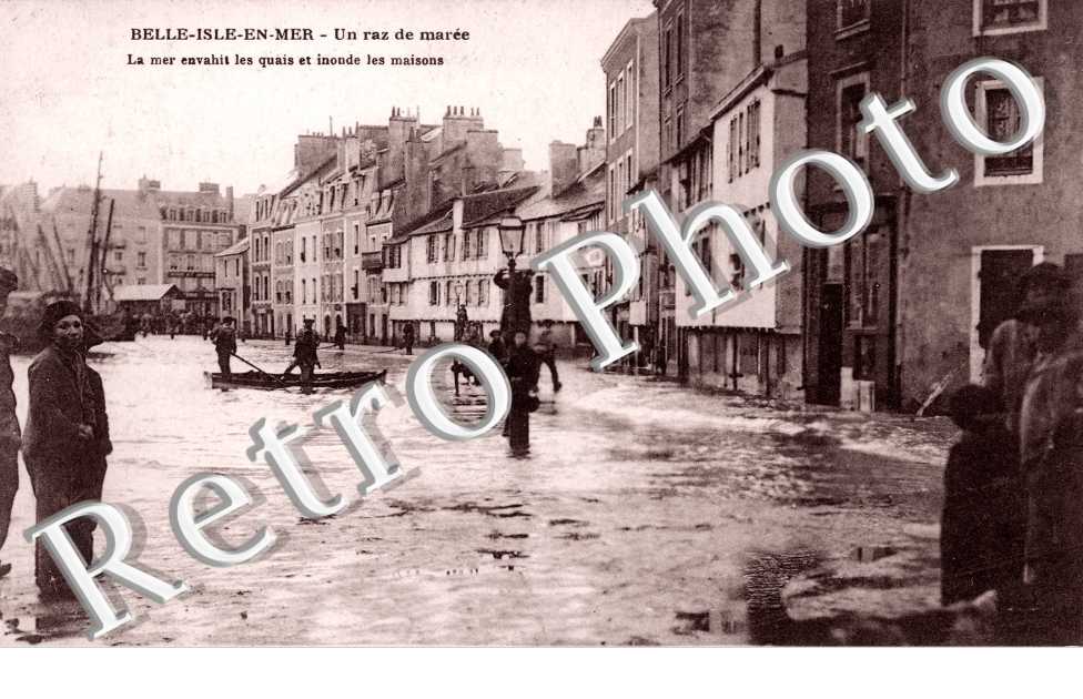 Belle Isle en Mer - un raz de maree - la mer envahit les quais et inonde les maisons