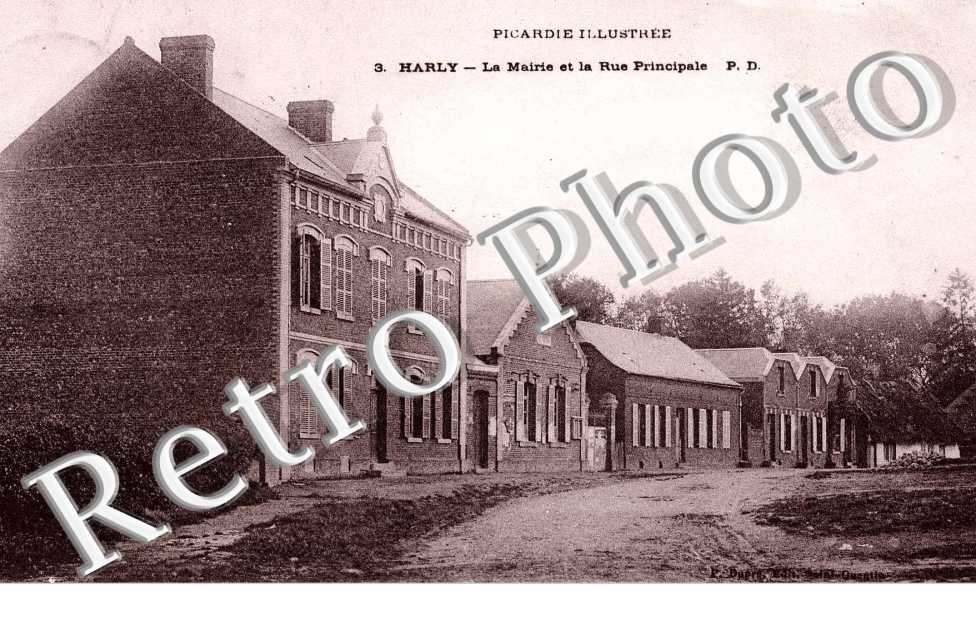 la mairie et la rue principale