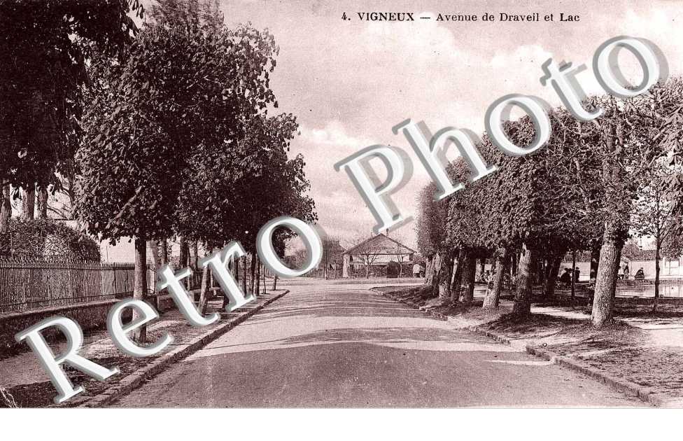 Avenue de Draveil et le Lac