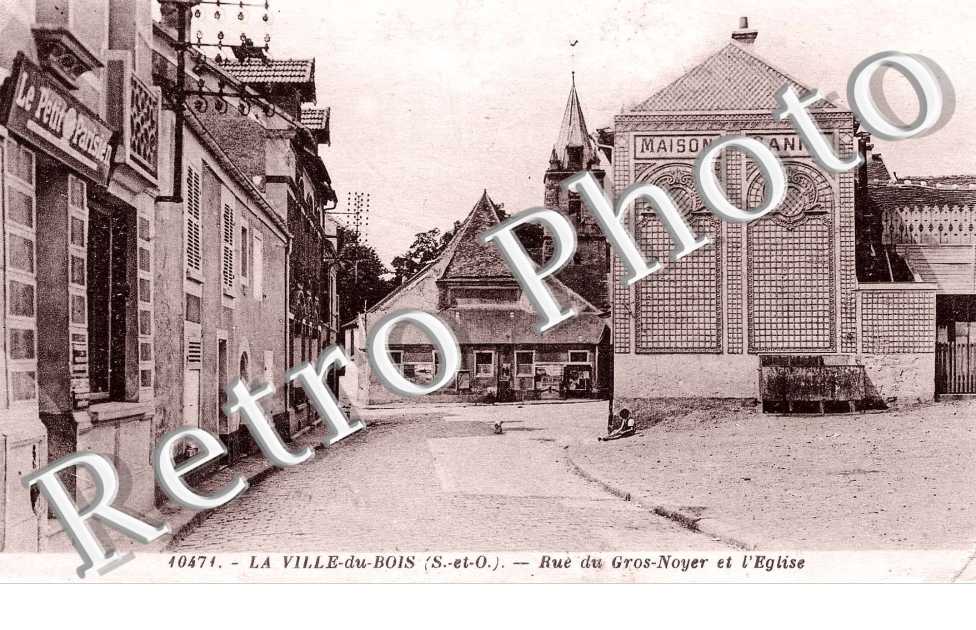 Rue du Gros Noyer et l'Eglise