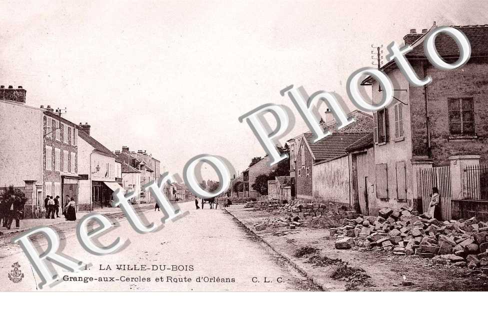 la grange aux cercles et route d'Orleans