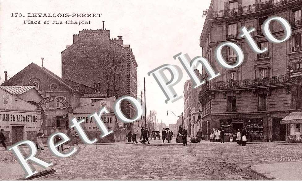 Place et rue Chaptal