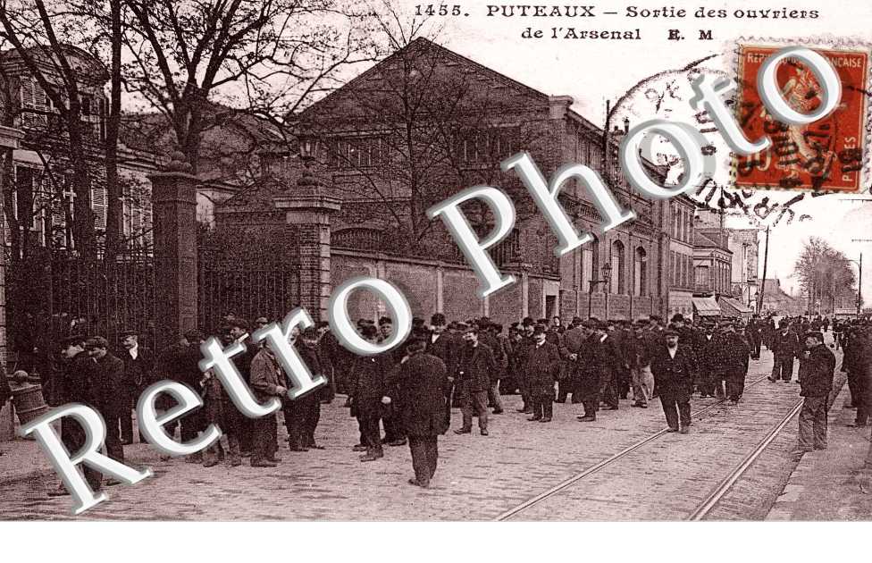 Sortie des ouvriers de l'Arsenal