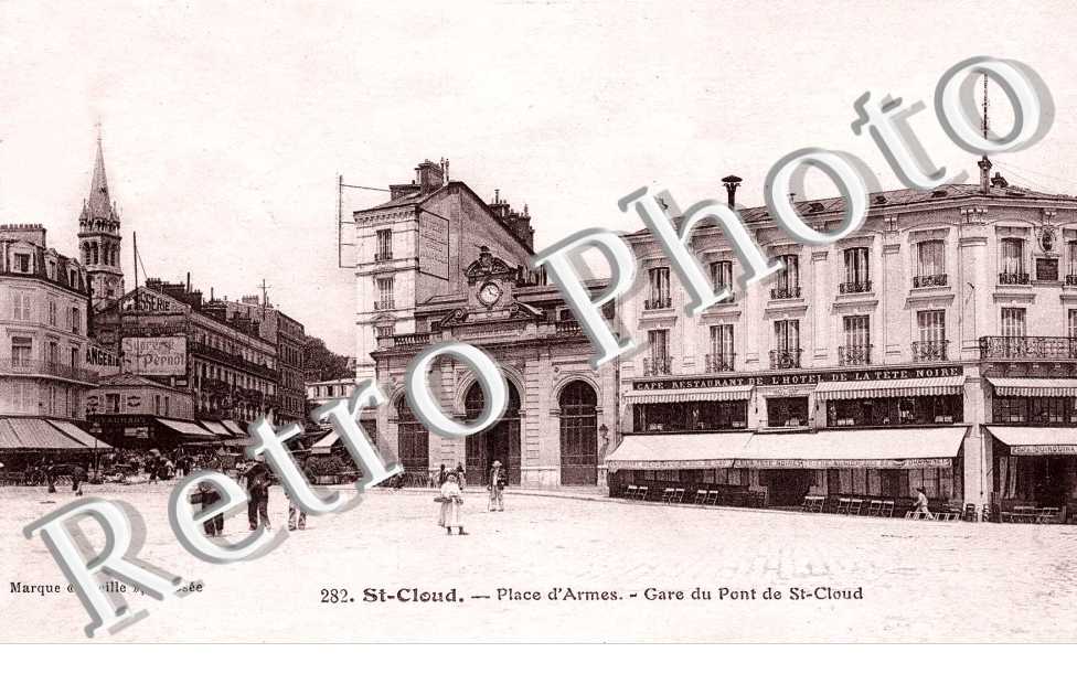 PLACE D'ARMES