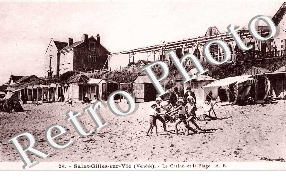 LA PLAGE ET LE CASINO