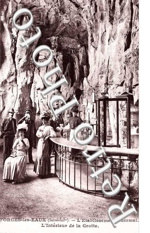 L'Etablissement thermal, l'interieur de la grotte