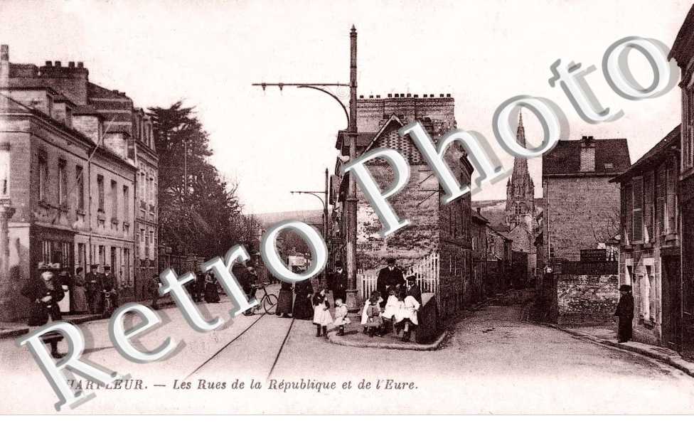 Rue de la republique et rue de l'Eure
