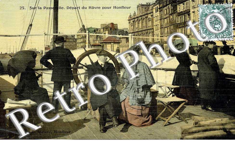 Sur la Passerelle - Départ pour Honfleur (bateau)