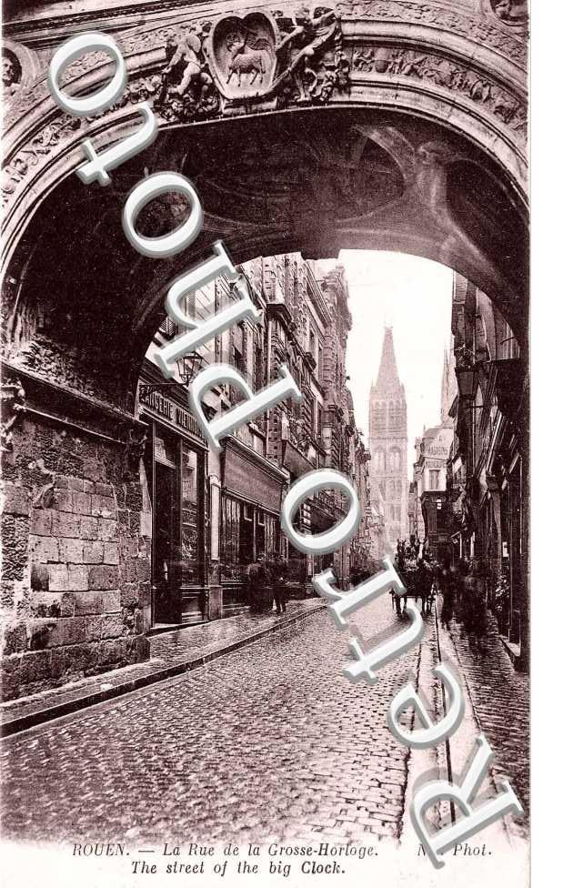 la rue de la Grosse Horloge