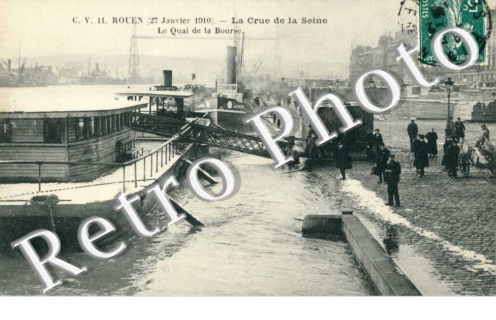La Crue de la Seine - Le quai de la Bourse