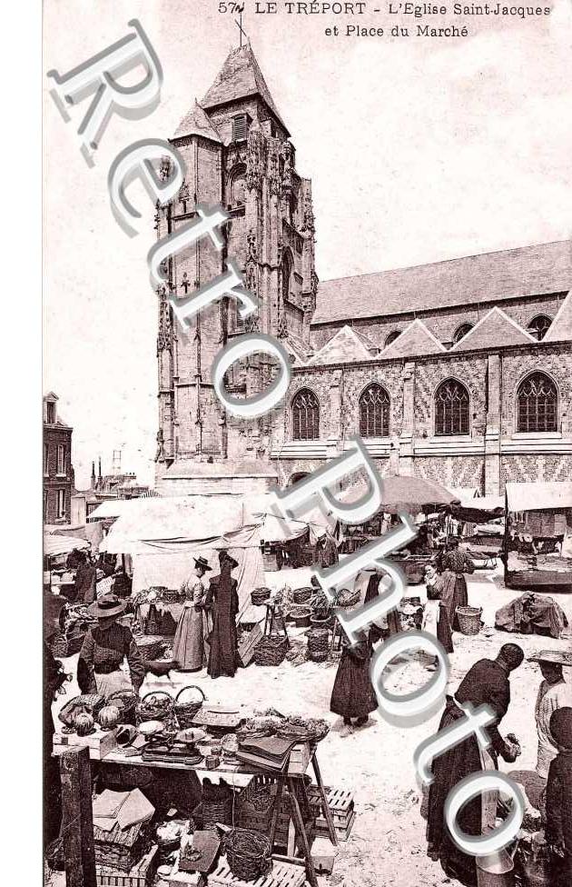 l'eglise Saint Jacques et place du marche