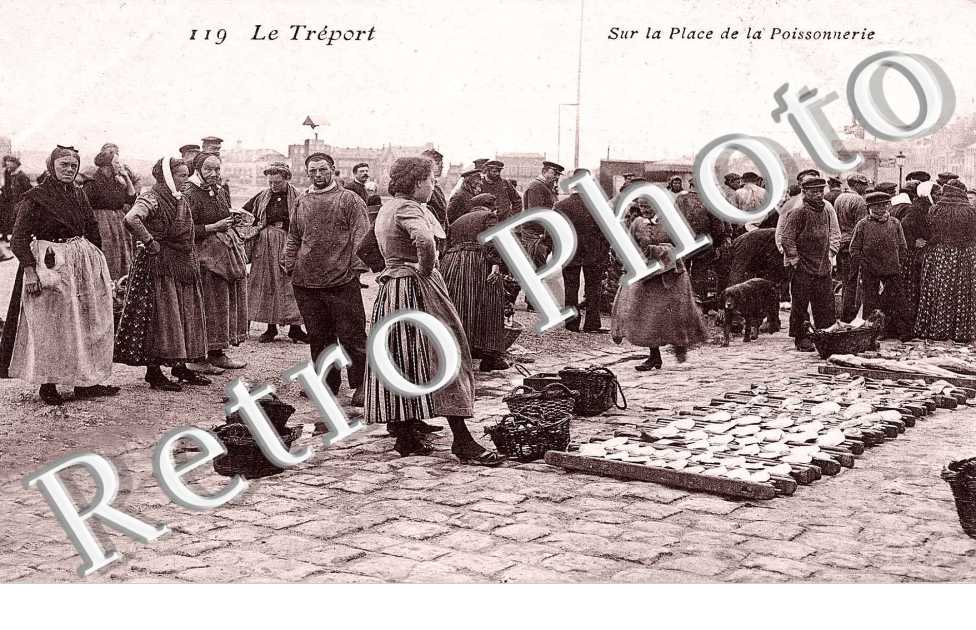 Sur la place de la poissonnerie