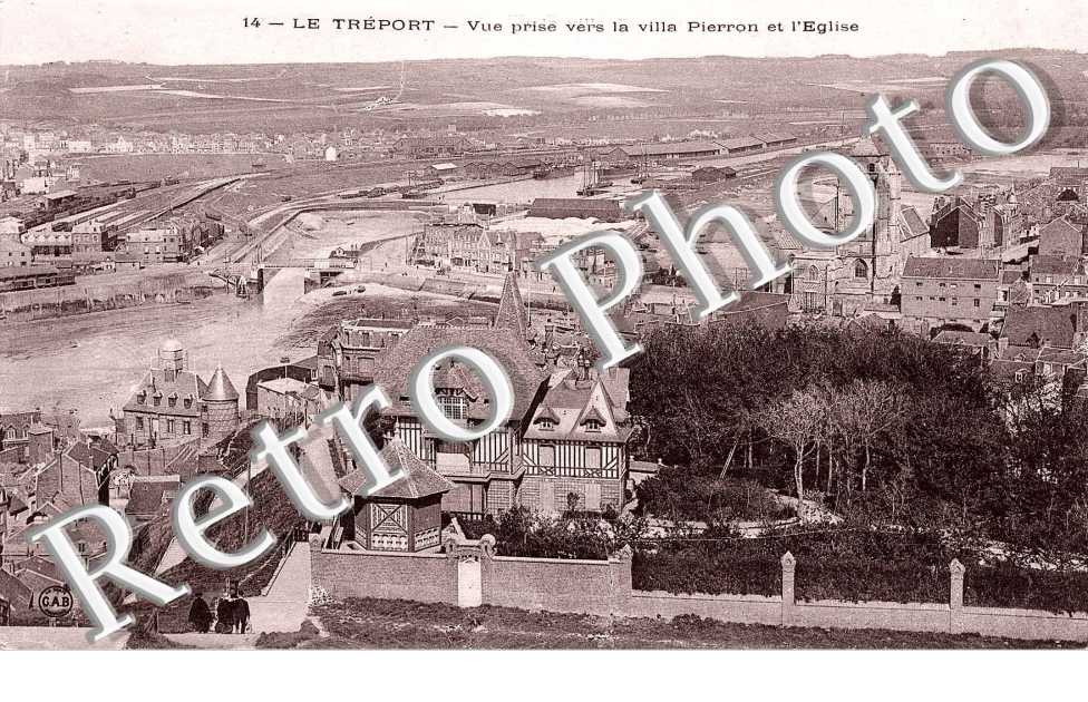 vue prise vers la villa Pierron et l'eglise