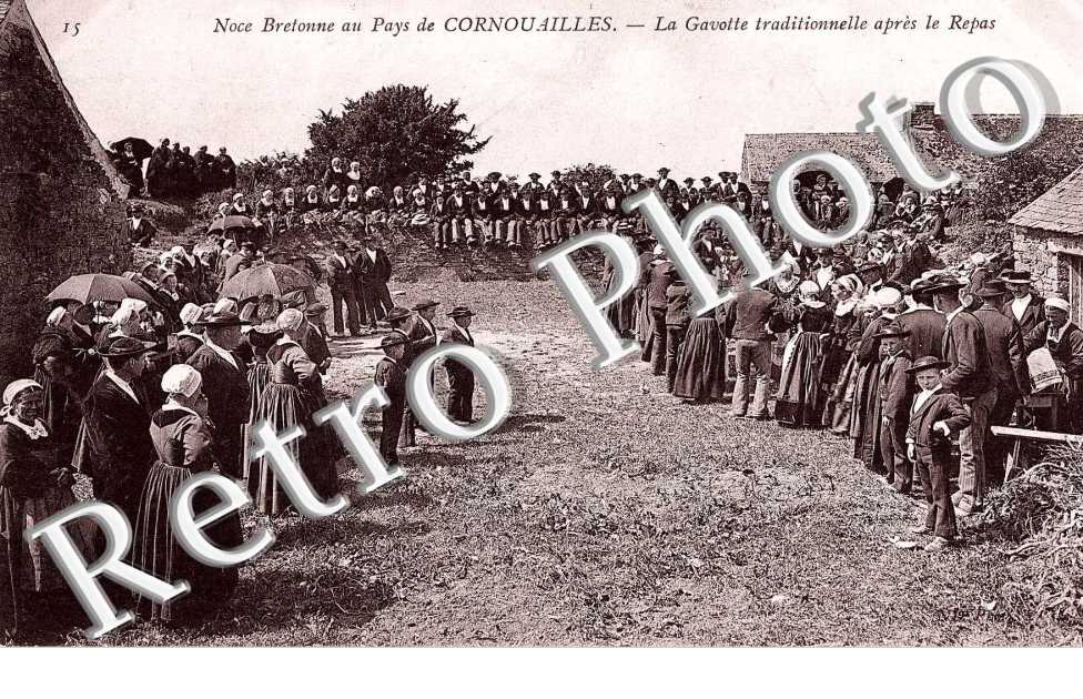 Une Noce au Pays de Cornouaille, la Gavotte apres le repas
