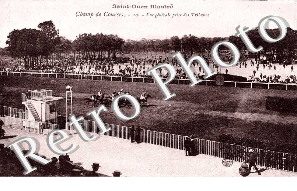 champ de courses vue generale des tribunes