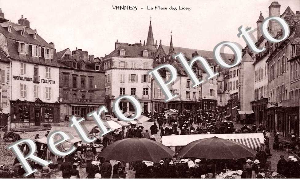 LA PLACE DES LICES