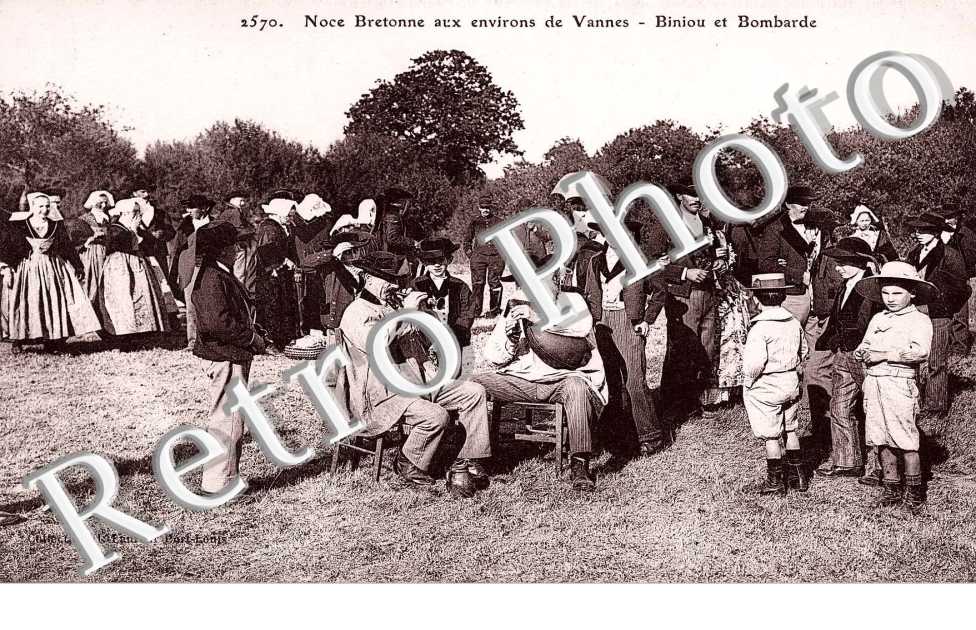 Noce bretonne aux environs de Vannes - Biniou et Bombarde