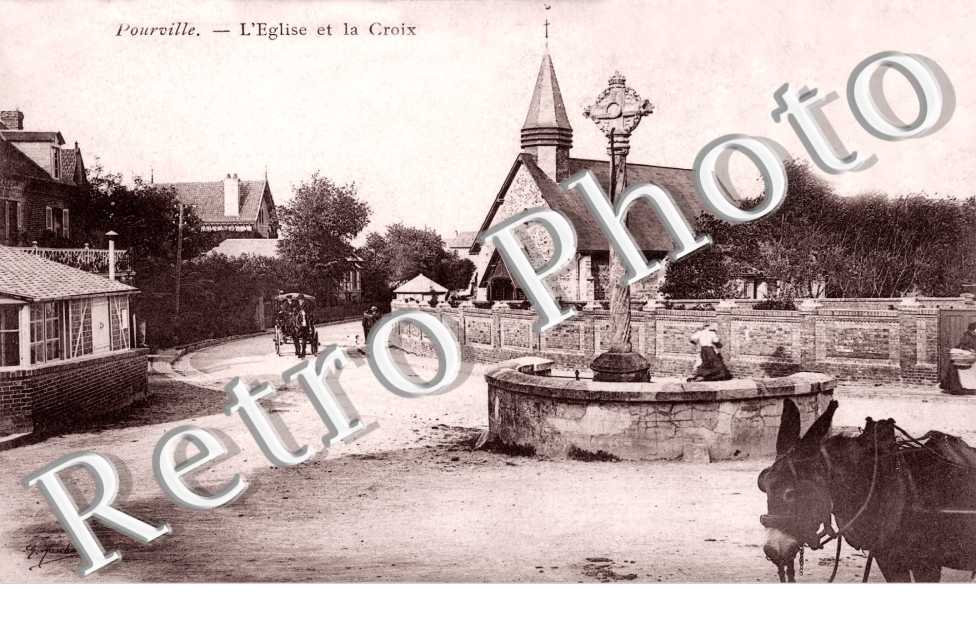 Pourville - l'Eglise et la Croix