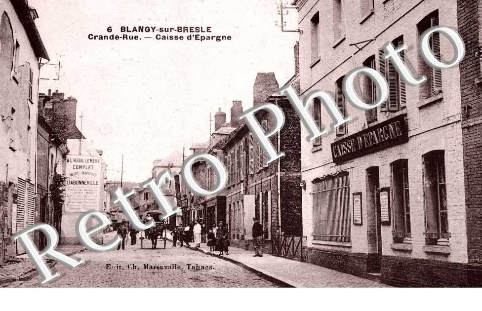 Grande rue et Caisse d'epargne