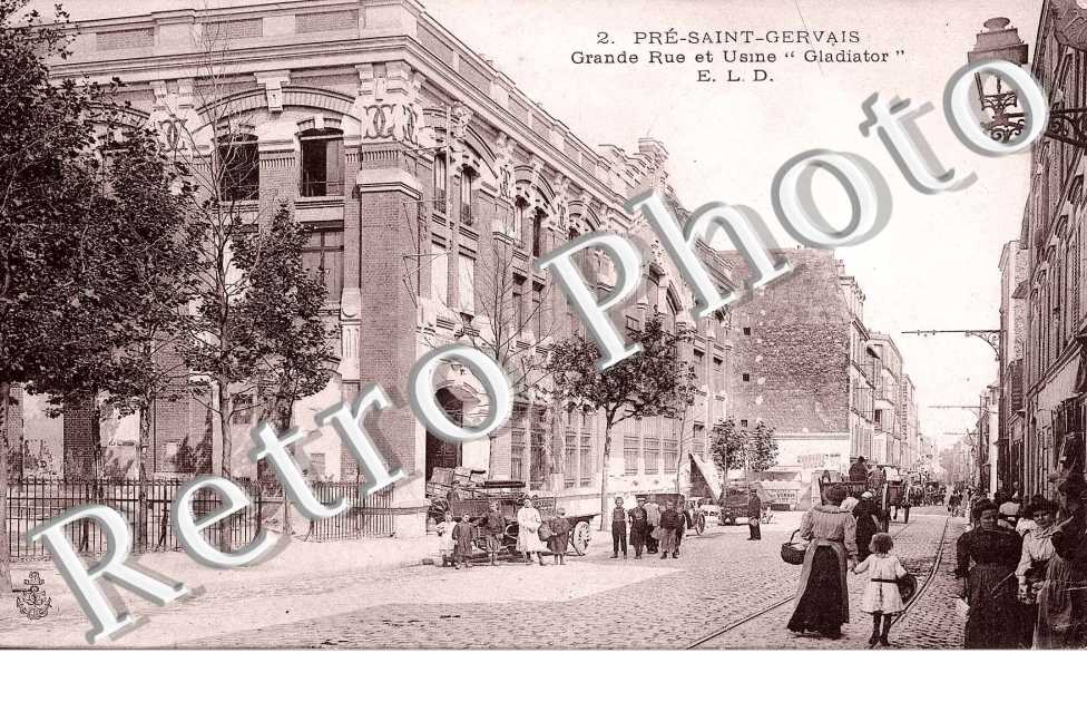Grande rue et usine Gladiator